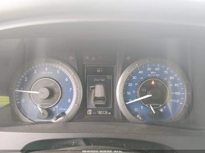 2015 TOYOTA SIENNA XLE 8 PASSENGER