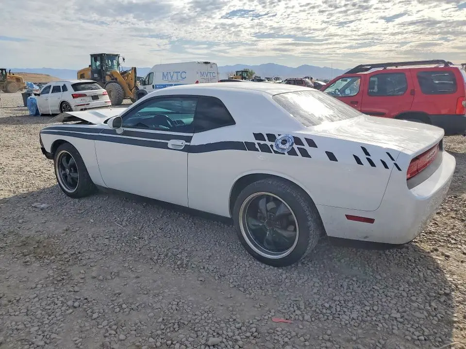 2013 DODGE CHALLENGER SXT  
