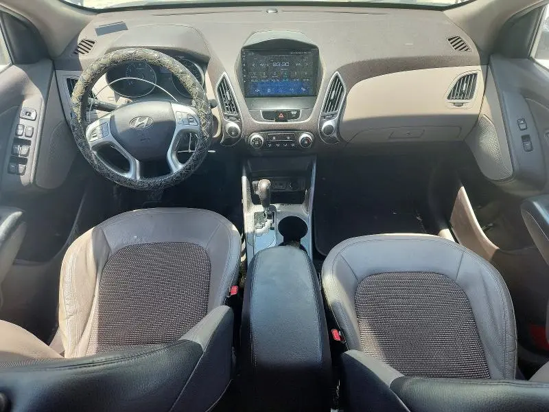 2011 HYUNDAI TUCSON GLS  