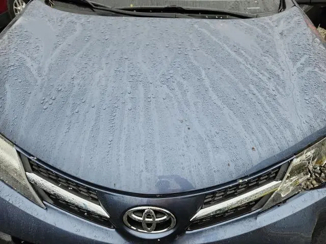 2014 TOYOTA RAV4 XLE  