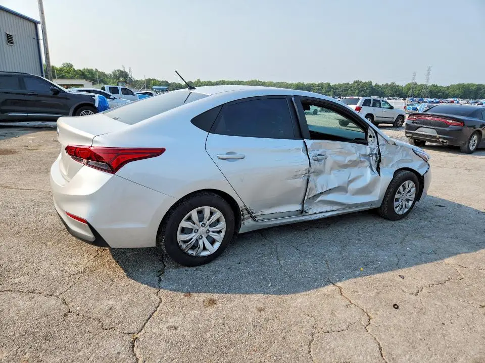 2022 HYUNDAI ACCENT SE  