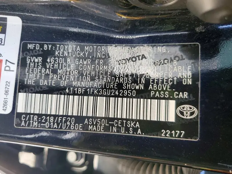 2016 TOYOTA CAMRY SE  