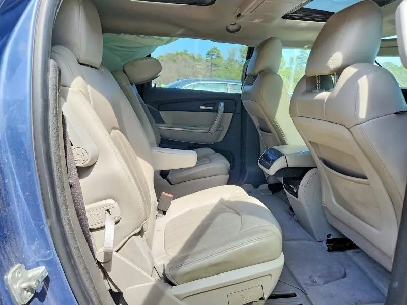 2012 GMC ACADIA SLT-2  