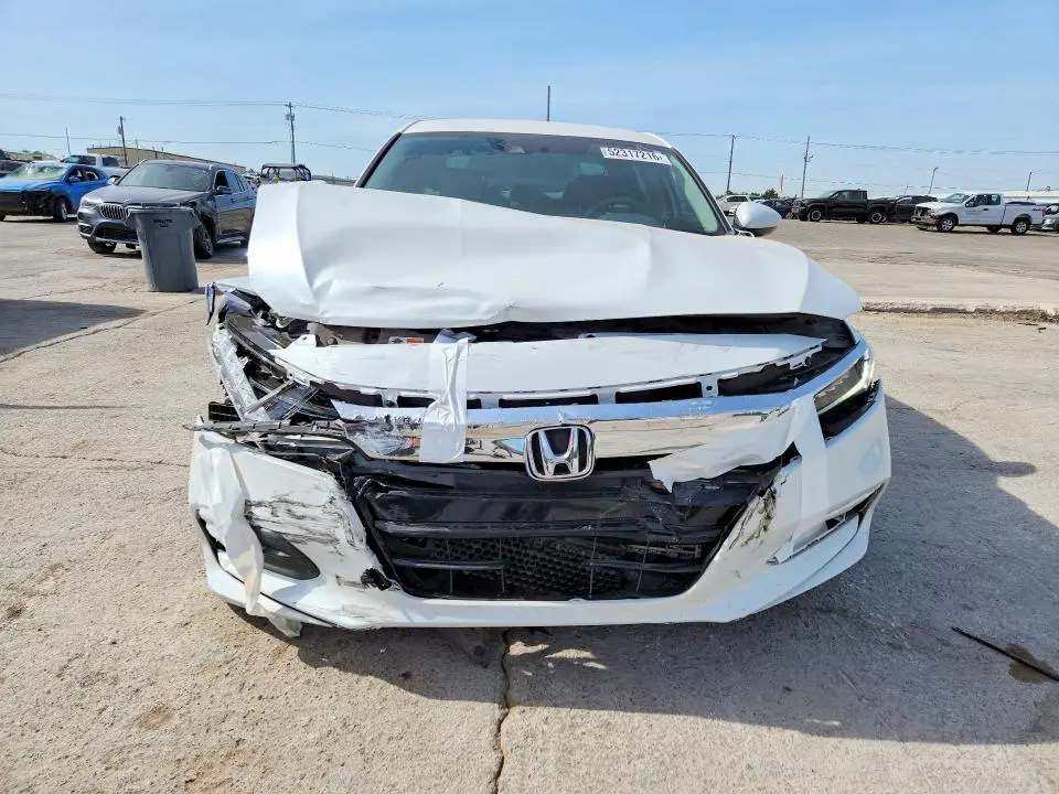 2020 HONDA ACCORD LX  