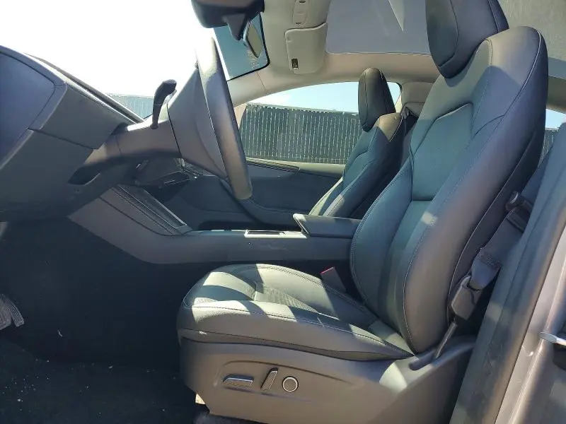 2026 TESLA MODEL Y   
