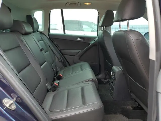 2015 VOLKSWAGEN TIGUAN S  