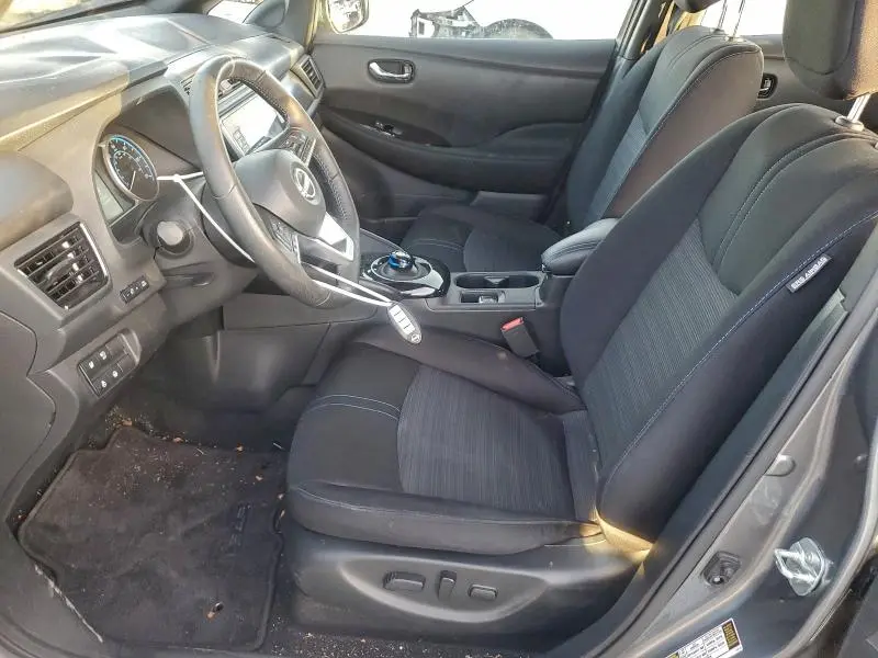 2024 NISSAN LEAF SV PLUS  