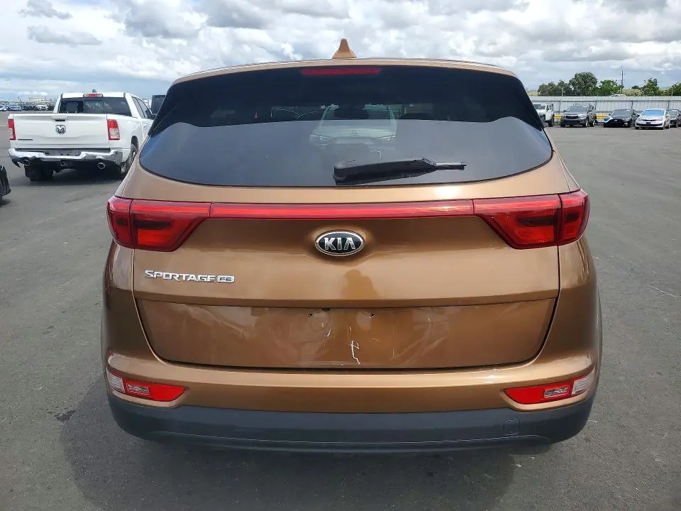 2018 KIA SPORTAGE LX  