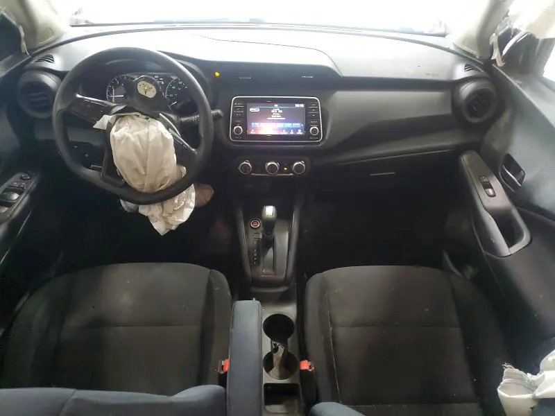 2023 NISSAN KICKS S  