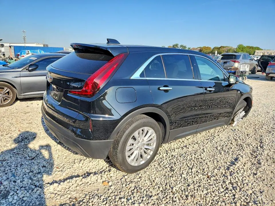 2024 CADILLAC XT4 LUXURY  