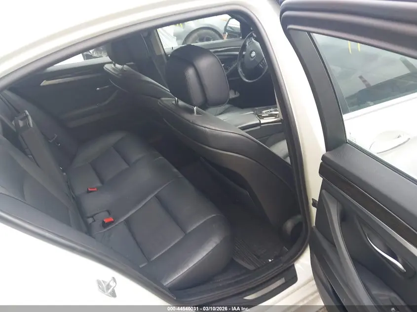 2013 BMW 528I XDRIVE