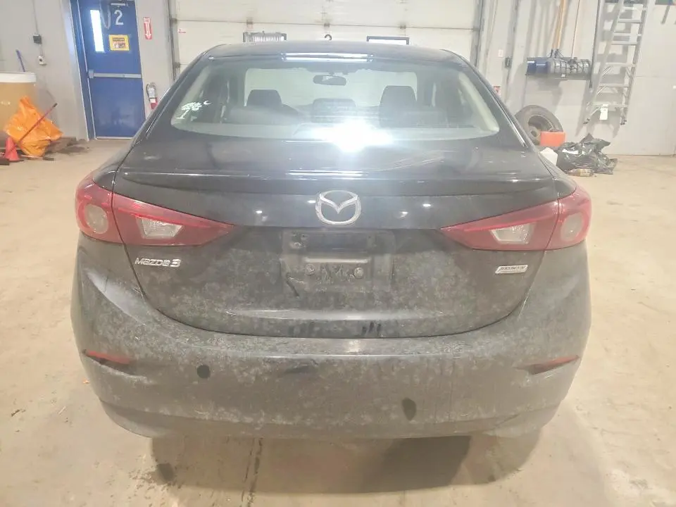 2017 MAZDA 3 SE  