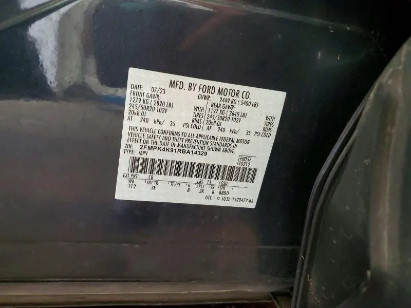 2024 FORD EDGE TITANIUM  
