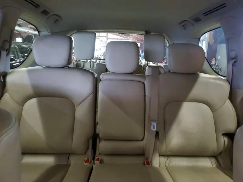 2017 INFINITI QX80   