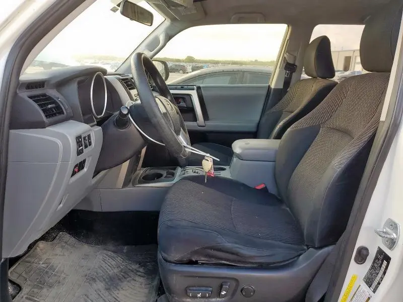 2011 TOYOTA 4RUNNER SR5  