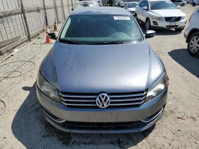 2013 VOLKSWAGEN PASSAT S  