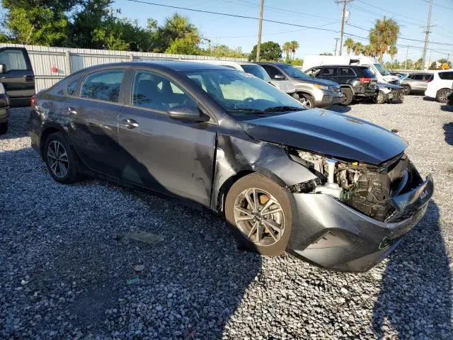 2024 KIA FORTE LX  