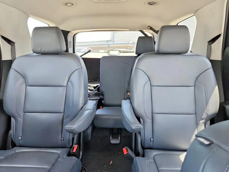 2020 CHEVROLET TRAVERSE LT  