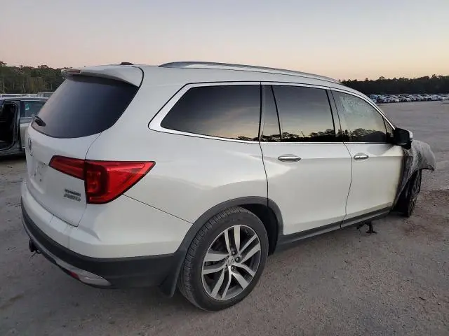 2017 HONDA PILOT TOURING  