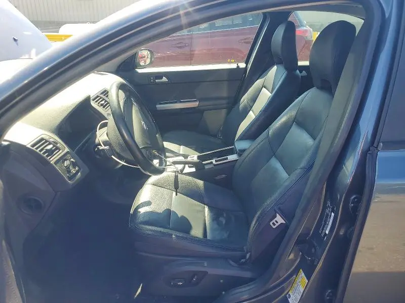 2010 VOLVO S40 2.4I  