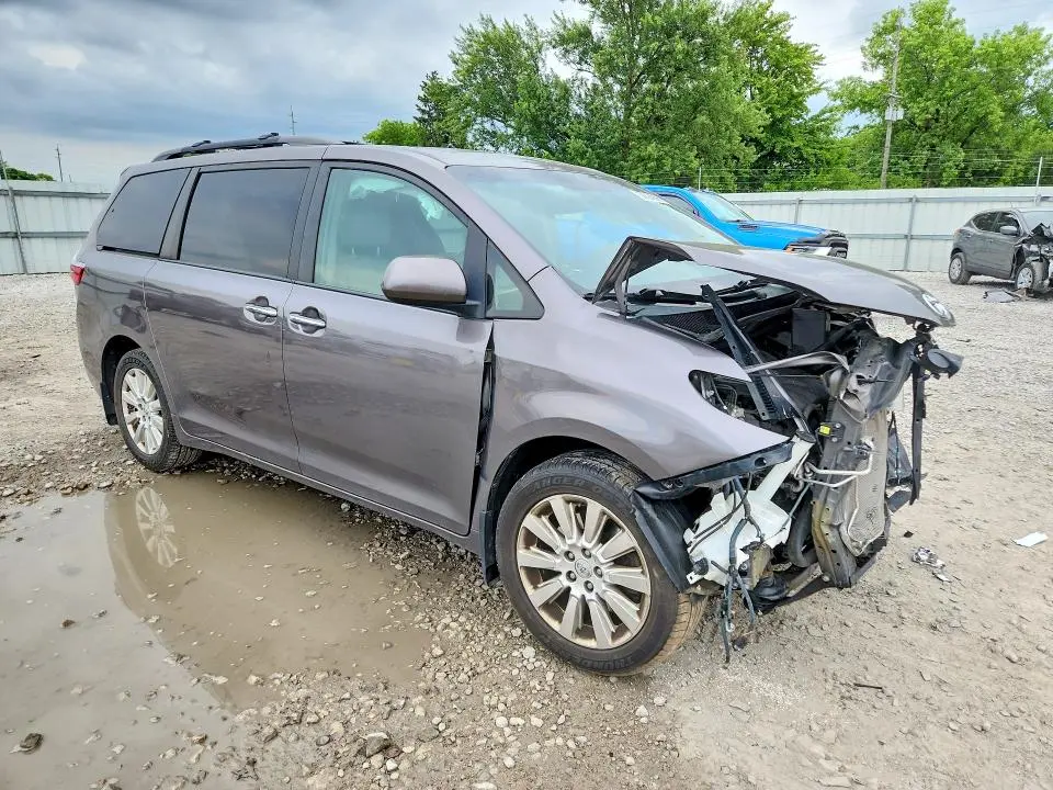 2015 TOYOTA SIENNA XLE PREMIUM 7-PASSENGER  