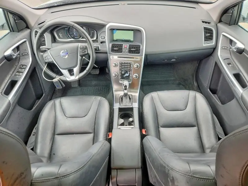 2016 VOLVO XC60 T5 PREMIER  