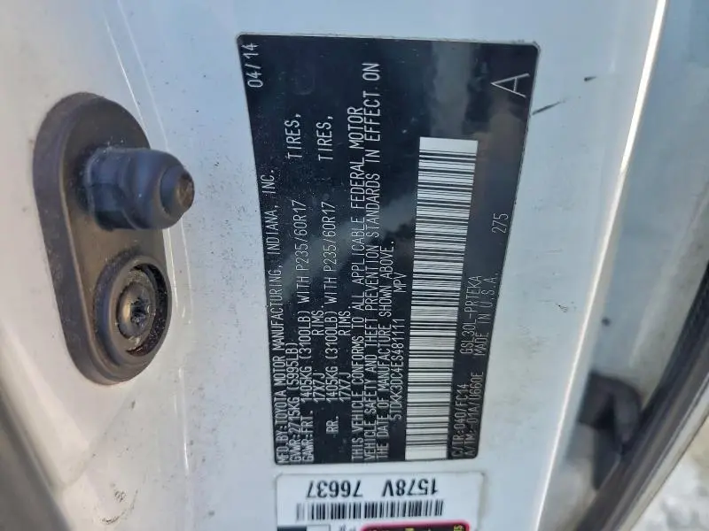 2014 TOYOTA SIENNA LE  