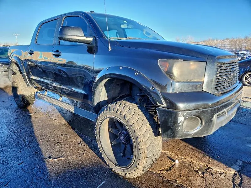 2010 TOYOTA TUNDRA CREWMAX LIMITED  