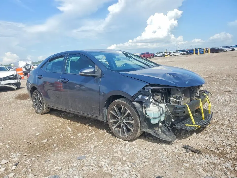 2017 TOYOTA COROLLA SE  