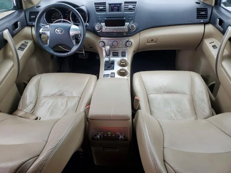 2012 TOYOTA HIGHLANDER BASE  