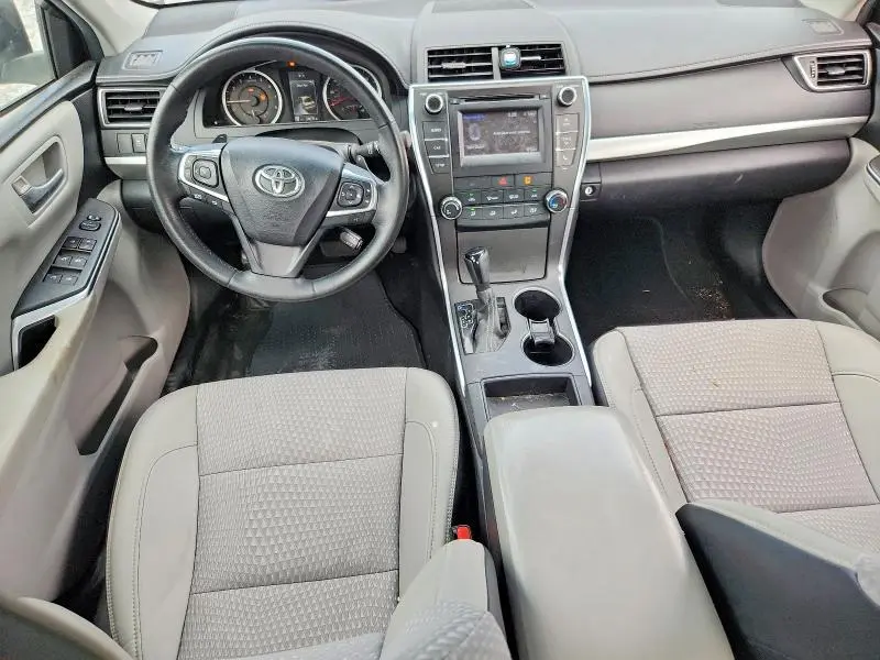 2015 TOYOTA CAMRY SE  