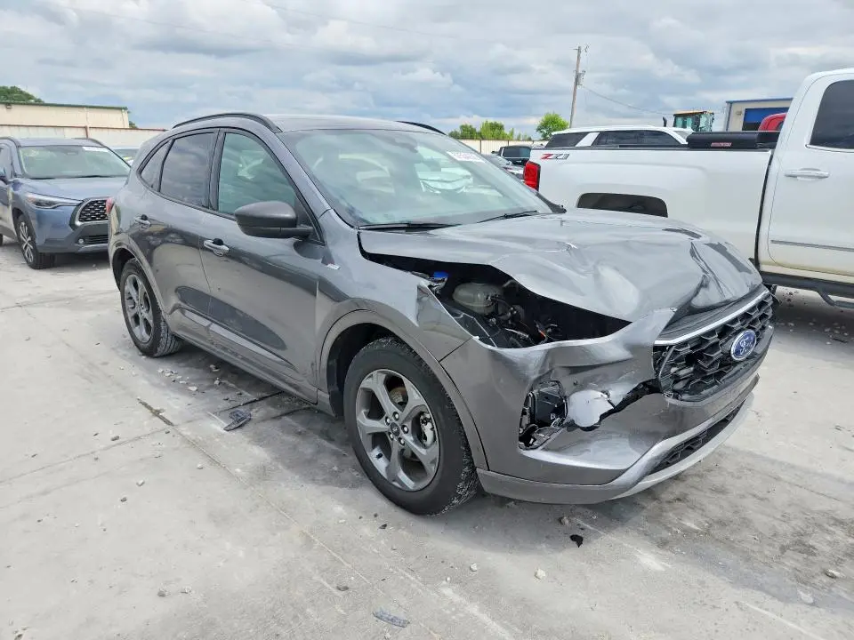 2024 FORD ESCAPE ST LINE  