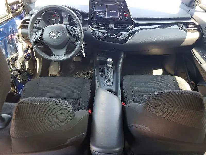 2019 TOYOTA C-HR LE  