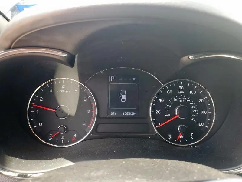 2017 KIA FORTE LX  