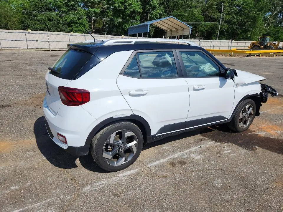 2024 HYUNDAI VENUE LIMITED  