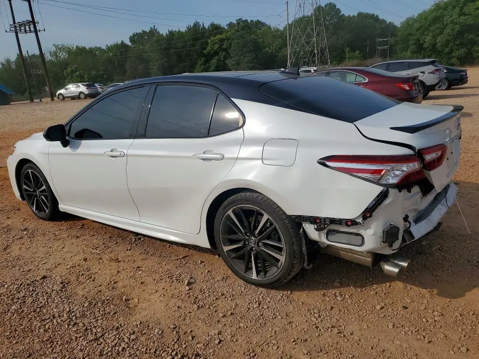 2020 TOYOTA CAMRY XSE  