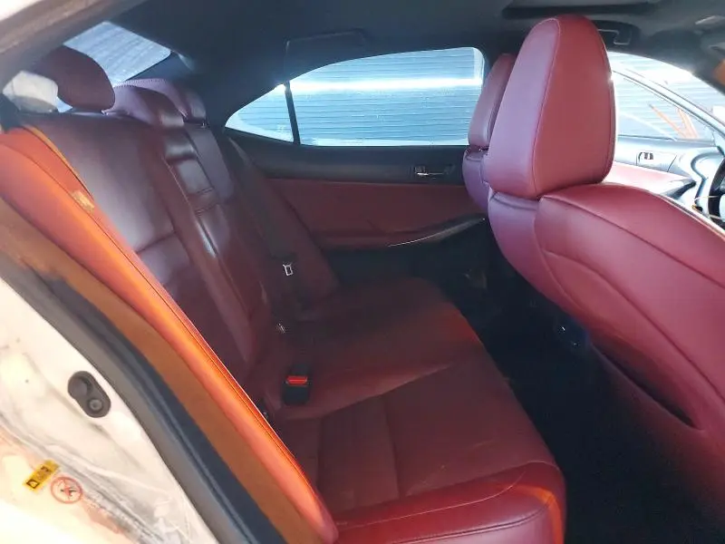 2016 LEXUS IS 200T BASE  