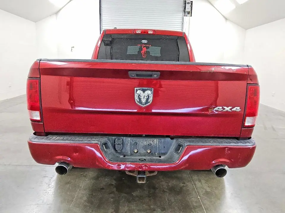 2014 RAM 1500 ST  