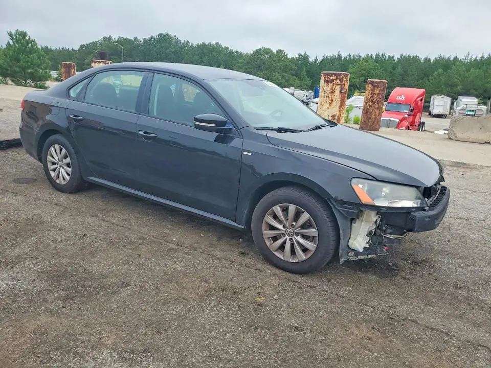 2015 VOLKSWAGEN PASSAT S  