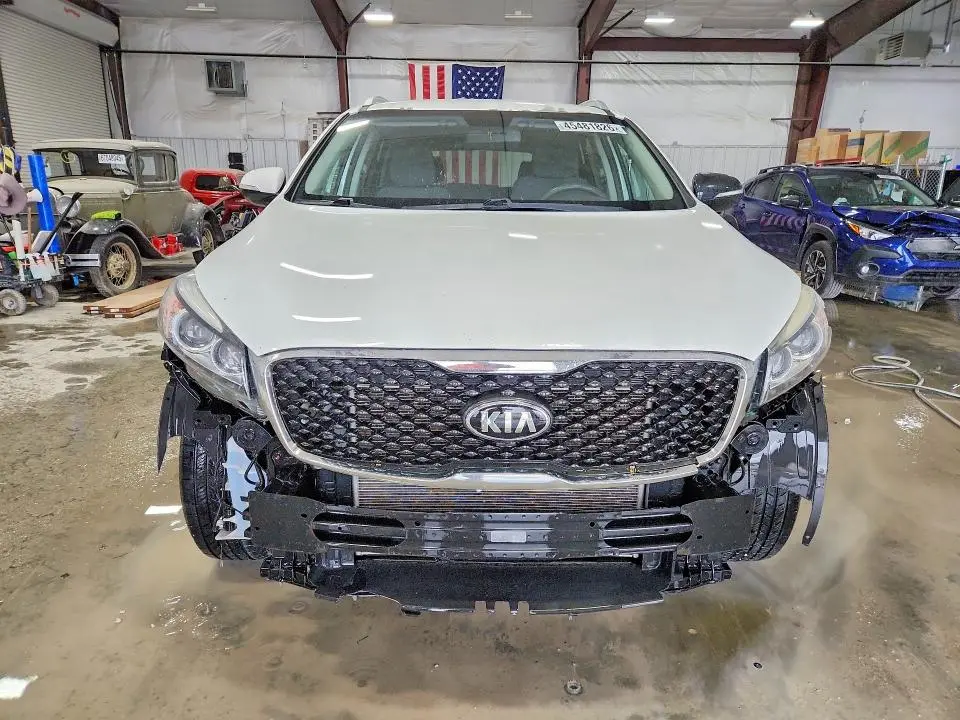 2016 KIA SORENTO LX  
