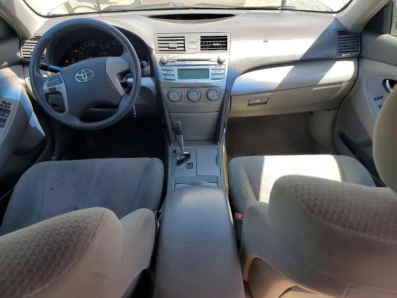 2010 TOYOTA CAMRY LE  