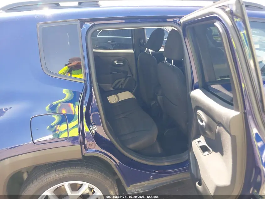 2020 JEEP RENEGADE LATITUDE FWD