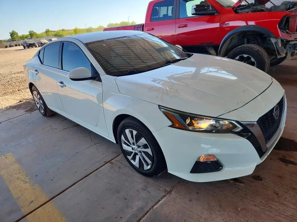 2020 NISSAN ALTIMA S  