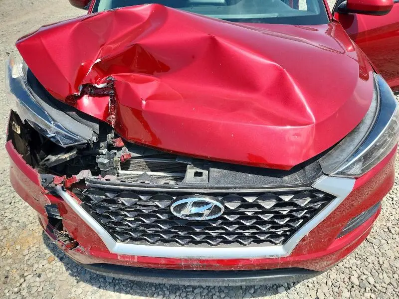2021 HYUNDAI TUCSON SE  