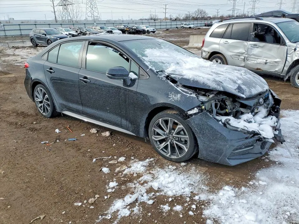 2021 TOYOTA COROLLA SE  
