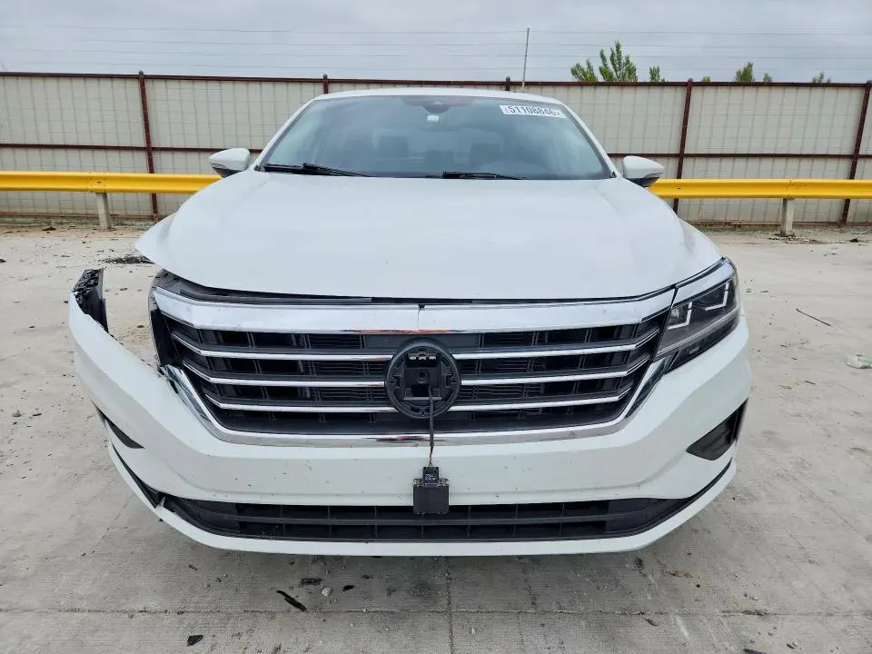 2021 VOLKSWAGEN PASSAT SE  