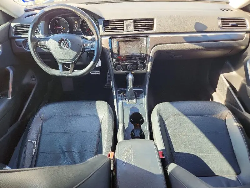 2017 VOLKSWAGEN PASSAT R-LINE  