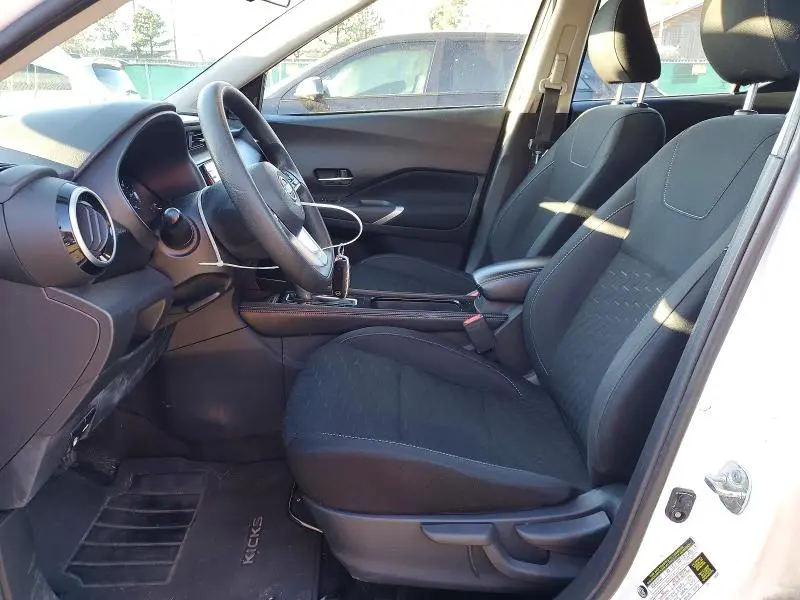 2023 NISSAN KICKS SV  
