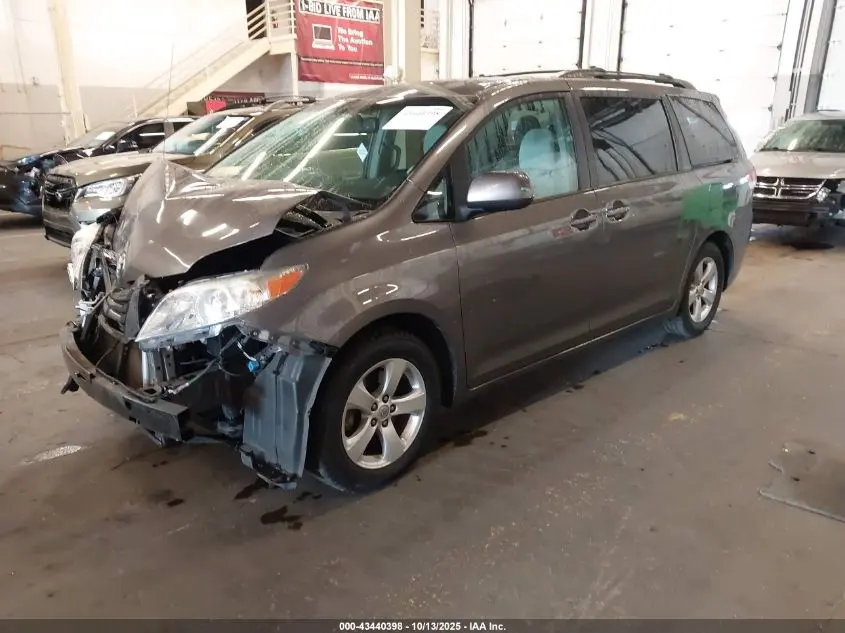 2014 TOYOTA SIENNA LE V6 8 PASSENGER