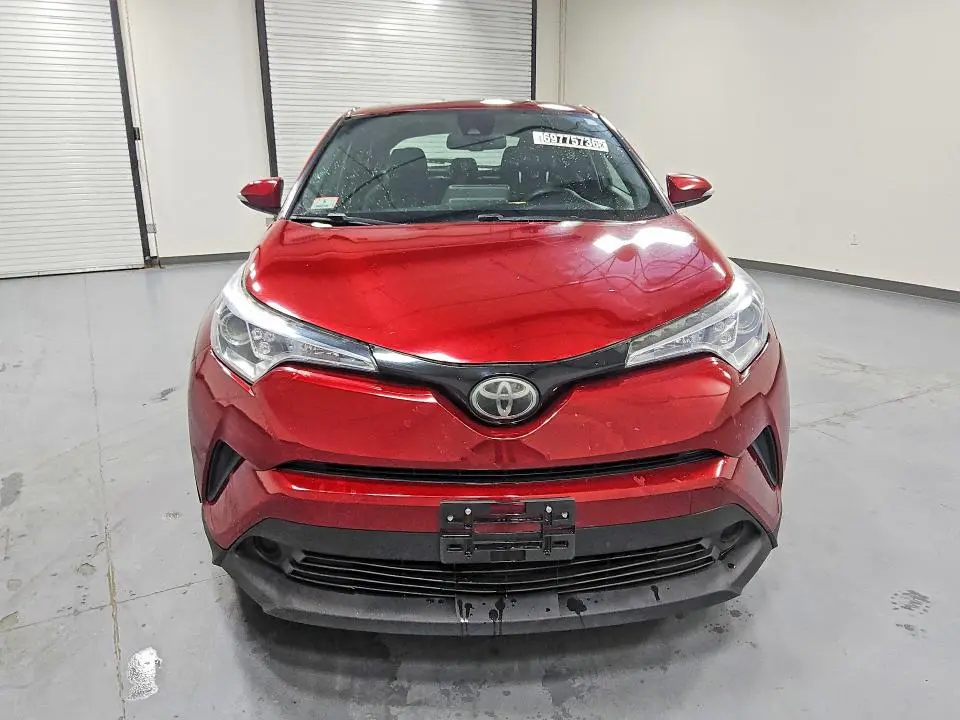 2019 TOYOTA C-HR LE  